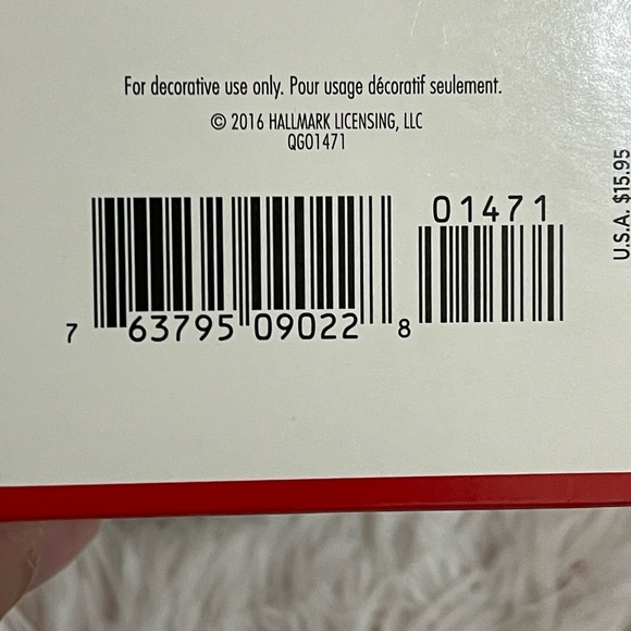 Hallmark The Joy of Giving stocking ornament - Picture 3 of 6